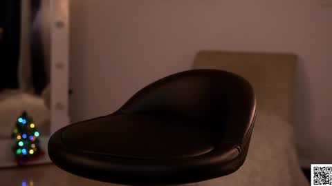 Not on OF Some stuff for sale  online show from 17, 12, 2024