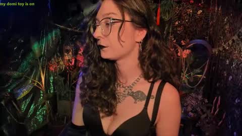 Snapshot of _lady_luna_ chatting on 13, 5, 2026 Lady Luna online show from 13, 5, 2026
