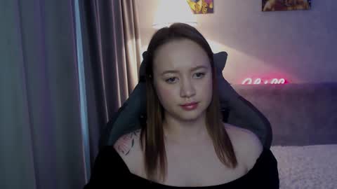 _lalune_ online show from 22, 10, 2025