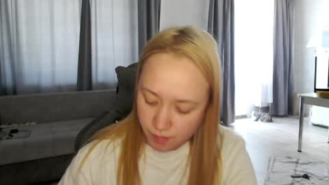Snapshot of _lalune_ chatting on 22, 5, 2026 _lalune_ online show from 22, 5, 2026