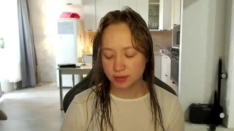 Snapshot of _lalune_ chatting on 6, 6, 2026 _lalune_ online show from 6, 6, 2026