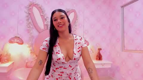  Lia Swan  online show from 18, 10, 2025