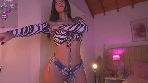 Snapshot of _lissana_scott chatting on 11, 10, 2025 Lissana online show from 11, 10, 2025