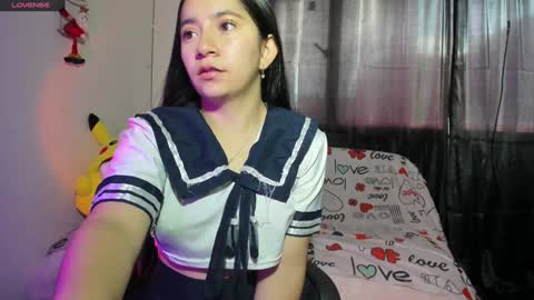 Snapshot of _litle_mily_ chatting on 20, 12, 2024 Mily online show from 20, 12, 2024