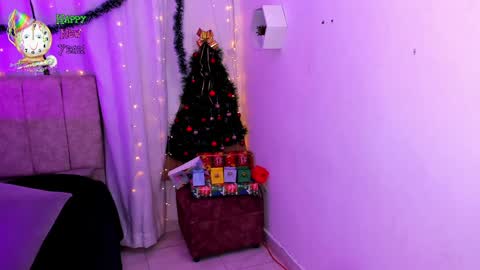 Ivy 3 online show from 3, 1, 2025