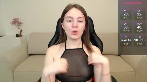  My name is lina Lush is activePrivate is Open online show from 13, 11, 2025