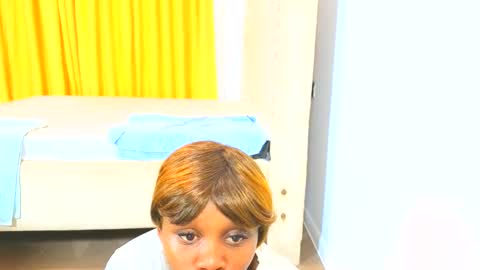 Littlevenus online show from 5, 4, 2026