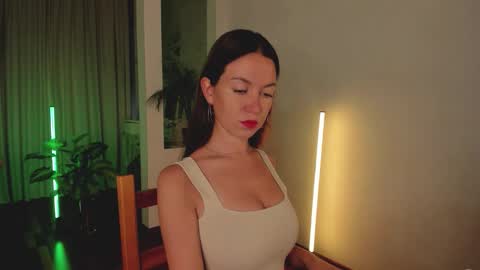 Snapshot of _lovely_lady chatting on 1, 10, 2025 Alice online show from 1, 10, 2025