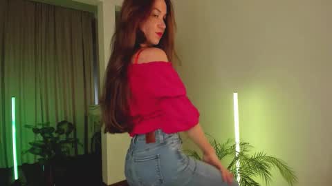 Snapshot of _lovely_lady chatting on 12, 10, 2025 Alice online show from 12, 10, 2025