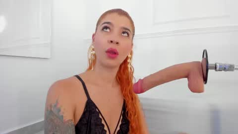 Snapshot of _lovelymia_ chatting on 9, 6, 2026 Mia online show from 9, 6, 2026