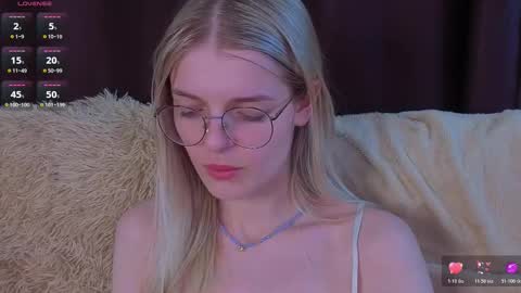 Monica online show from 15, 11, 2025