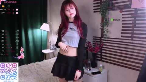 Snapshot of _lucystars chatting on 23, 11, 2025 _lucystars online show from 23, 11, 2025