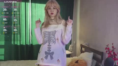 _lucystars online show from 4, 4, 2026