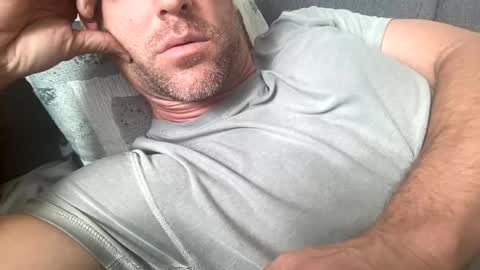 Snapshot of _lululeo_ chatting on 10, 7, 2026 _lululeo_ online show from 10, 7, 2026