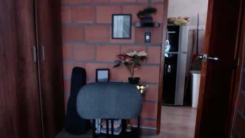 _lunablondie_ online show from 6, 2, 2025