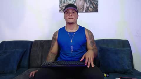 Snapshot of _luxury_23 chatting on 13, 9, 2025 STIVEN online show from 13, 9, 2025