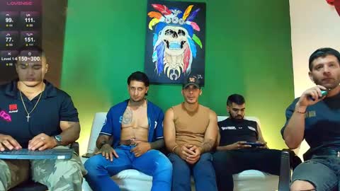 Snapshot of _luxury_23 chatting on 28, 10, 2025 STIVEN online show from 28, 10, 2025