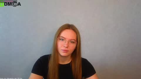 Snapshot of _lysafeta_ chatting on 19, 2, 2025 Welcome guys Pleasure to see you all here My name is Lysafeta and MichaelaTip menu is active Private is open online show from 19, 2, 2025