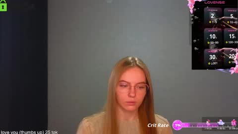 Snapshot of _lysafeta_ chatting on 25, 10, 2025 Welcome guys Pleasure to see you all here My name is Lysafeta and MichaelaTip menu is active Private is open online show from 25, 10, 2025