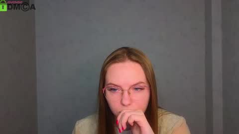 Snapshot of _lysafeta_ chatting on 3, 3, 2026 Welcome guys Pleasure to see you all here My name is Lysafeta and MichaelaTip menu is active Private is open online show from 3, 3, 2026