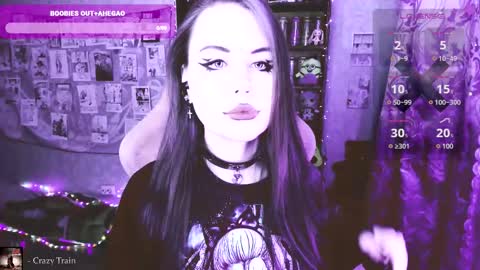 Mia online show from 12, 3, 2026