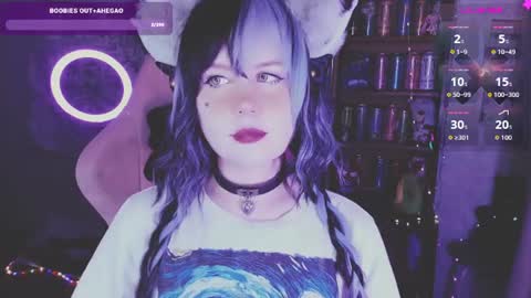 Snapshot of _m_o_n_s_t_e_r_e_n_e_r_g_y_ chatting on 13, 6, 2026 Mia online show from 13, 6, 2026