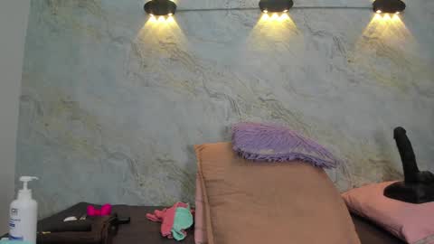 Snapshot of _maddy_miller chatting on 23, 12, 2024 Maddy online show from 23, 12, 2024