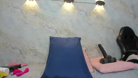 Snapshot of _maddy_miller chatting on 19, 1, 2025 Maddy online show from 19, 1, 2025