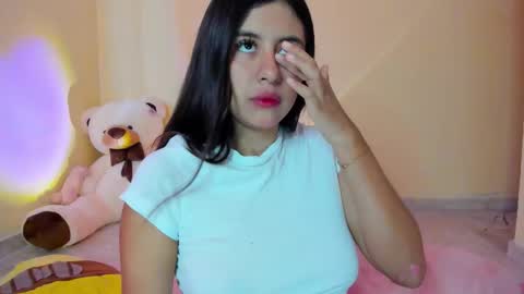 Maia online show from 5, 10, 2025