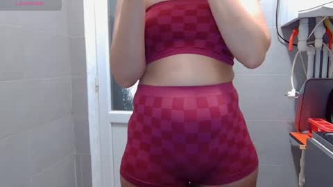 Snapshot of _mari___ chatting on 17, 6, 2026 Mari online show from 17, 6, 2026