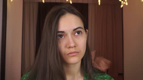  Gwen  online show from 28, 12, 2024