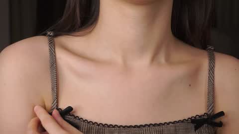  Gwen  online show from 9, 1, 2025