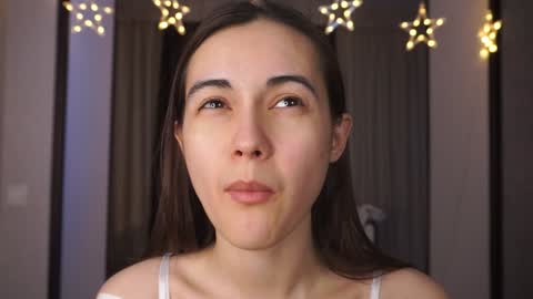  Gwen  online show from 19, 1, 2025