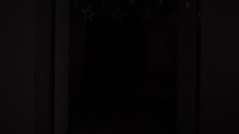  Gwen  online show from 28, 1, 2025