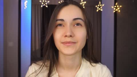  Gwen  online show from 5, 2, 2025