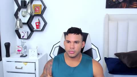 Snapshot of _matthew_santos_ chatting on 10, 3, 2025 _matthew_santos_ online show from 10, 3, 2025