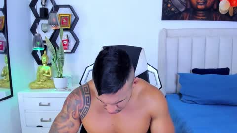 Snapshot of _matthew_santos_ chatting on 15, 10, 2025 _matthew_santos_ online show from 15, 10, 2025