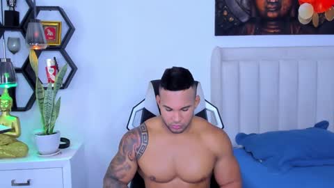 Snapshot of _matthew_santos_ chatting on 29, 10, 2025 _matthew_santos_ online show from 29, 10, 2025