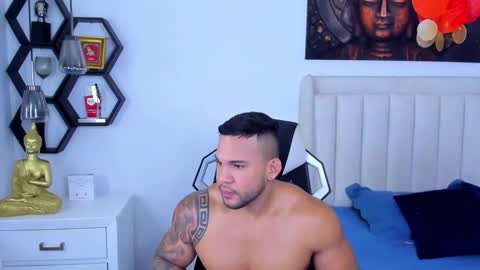 Snapshot of _matthew_santos_ chatting on 10, 11, 2025 _matthew_santos_ online show from 10, 11, 2025