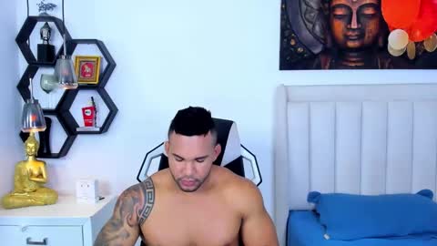 Snapshot of _matthew_santos_ chatting on 16, 12, 2025 _matthew_santos_ online show from 16, 12, 2025