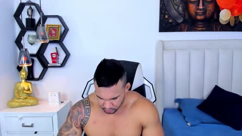 Snapshot of _matthew_santos_ chatting on 17, 12, 2025 _matthew_santos_ online show from 17, 12, 2025