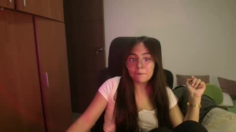 max and abby online show from 27, 5, 2026