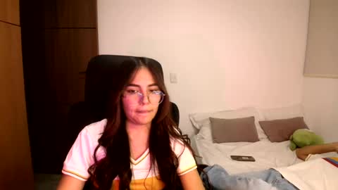 Snapshot of _maxxx1_ chatting on 17, 6, 2026 max and abby online show from 17, 6, 2026