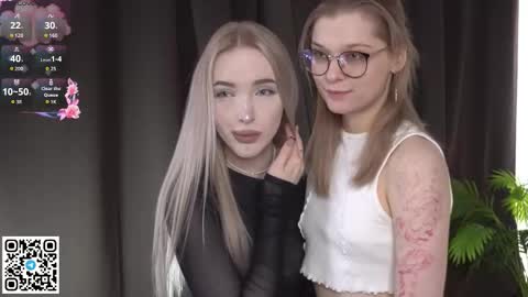 Elva and Kate  online show from 14, 9, 2025