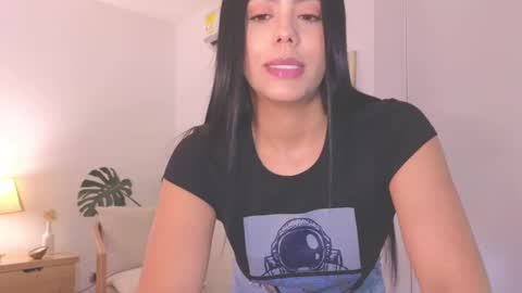 Snapshot of _megaan__ chatting on 3, 12, 2024 Megan online show from 3, 12, 2024