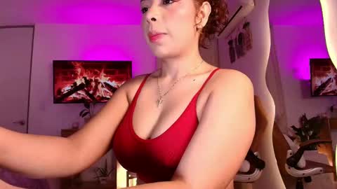 Snapshot of _megan_akbar chatting on 9, 9, 2025 Marce online show from 9, 9, 2025