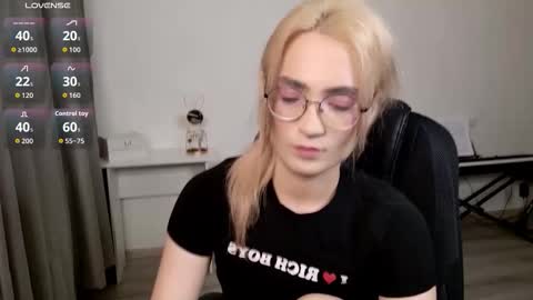 _meow_neko_ online show from 23, 2, 2026