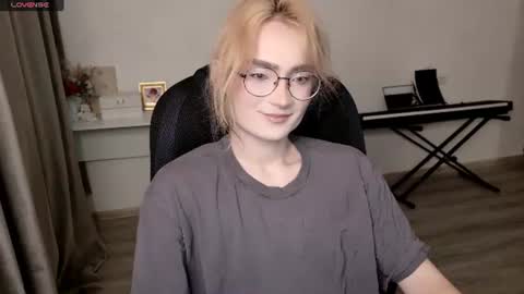 Snapshot of _meow_neko_ chatting on 6, 7, 2026 _meow_neko_ online show from 6, 7, 2026