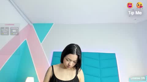 _mia_foxx_ online show from 12, 9, 2025