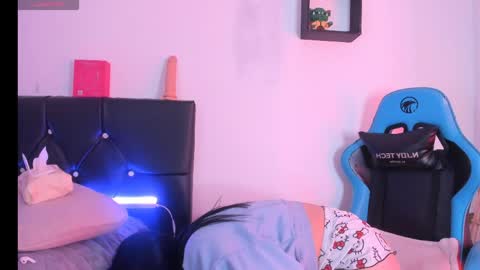 _mia_kiis_ online show from 8, 4, 2026